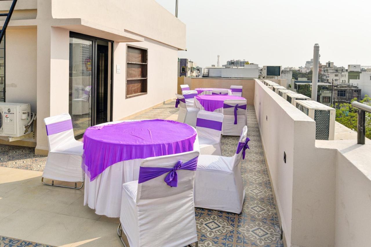 Capital O 77828 Hotel Twinkle Regency إندور المظهر الخارجي الصورة